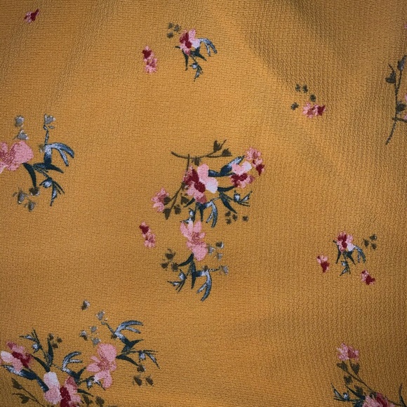 Dark yellow dress with bell sleeves - Picture 3 of 7